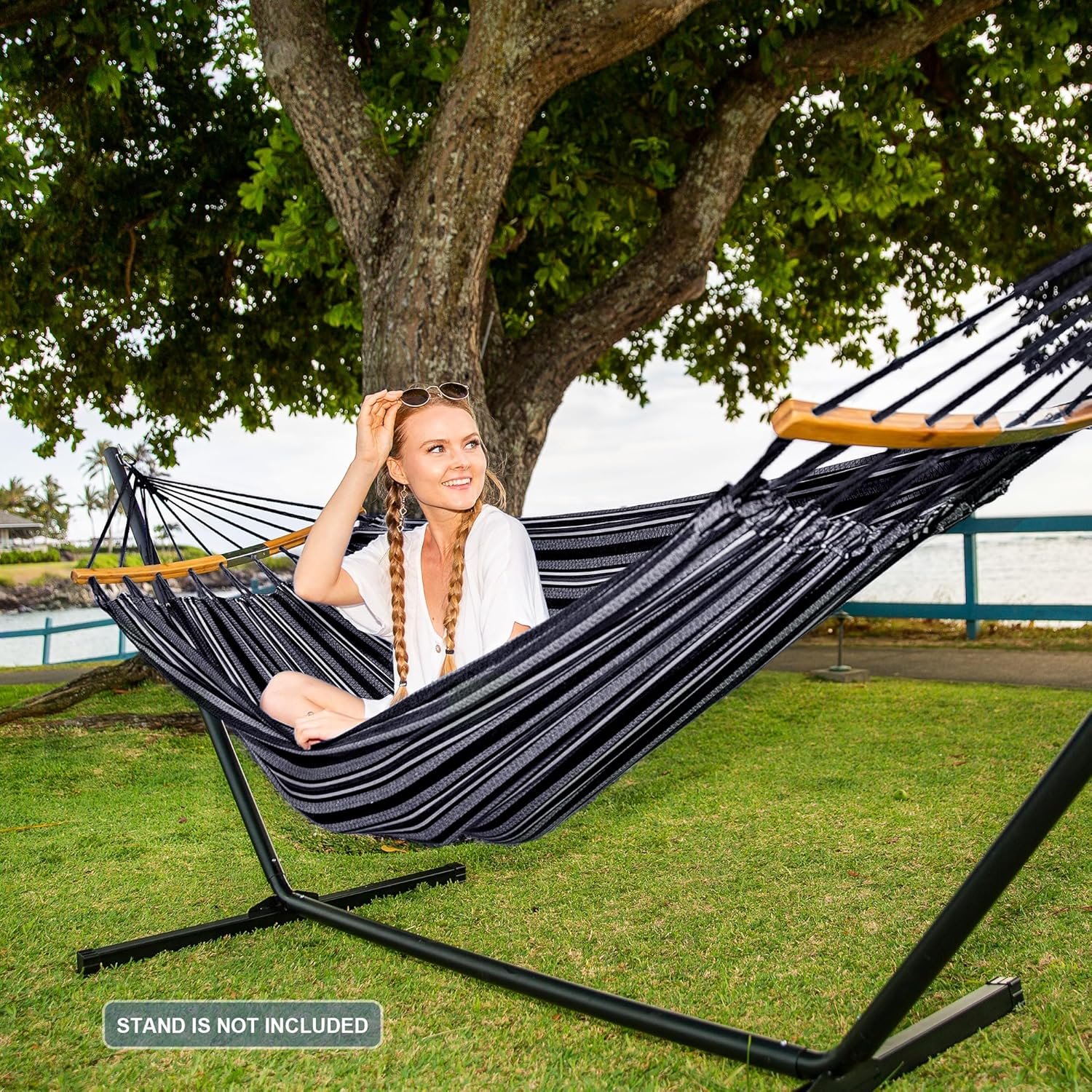 SUNCREAT Hammocks Double Hammock with Curved Spreader Bar, Outdoor Portable Hammock with Carrying Bag  Tree Straps for Bedroom, Patio, Backyard, Balcony, Max 450lbs Capacity, Blue